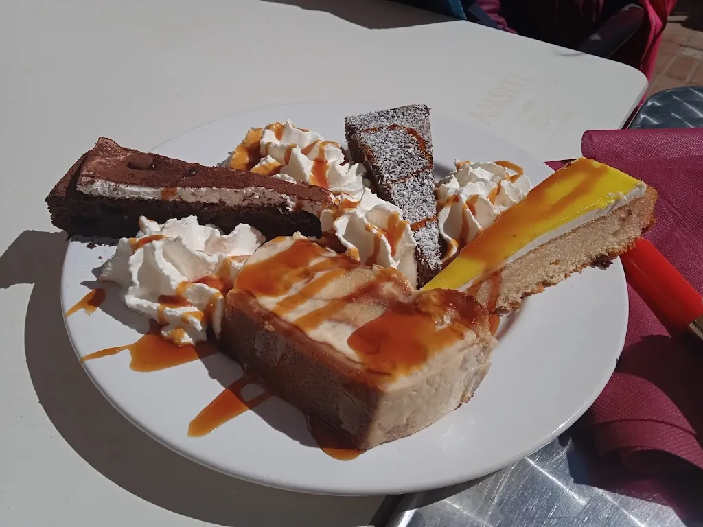 Maria FR_Bar Restaurant Cotalba. Centre social_Alfauir_review