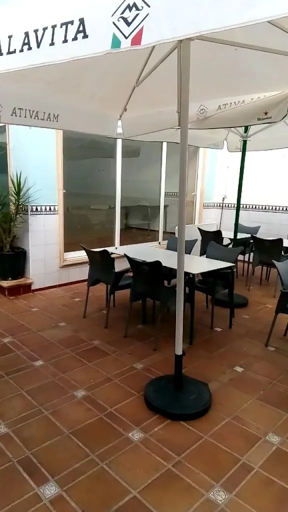 Andrés Alfonso Pérez Estruch_Bar Restaurant Cotalba. Centre social_Alfauir_review