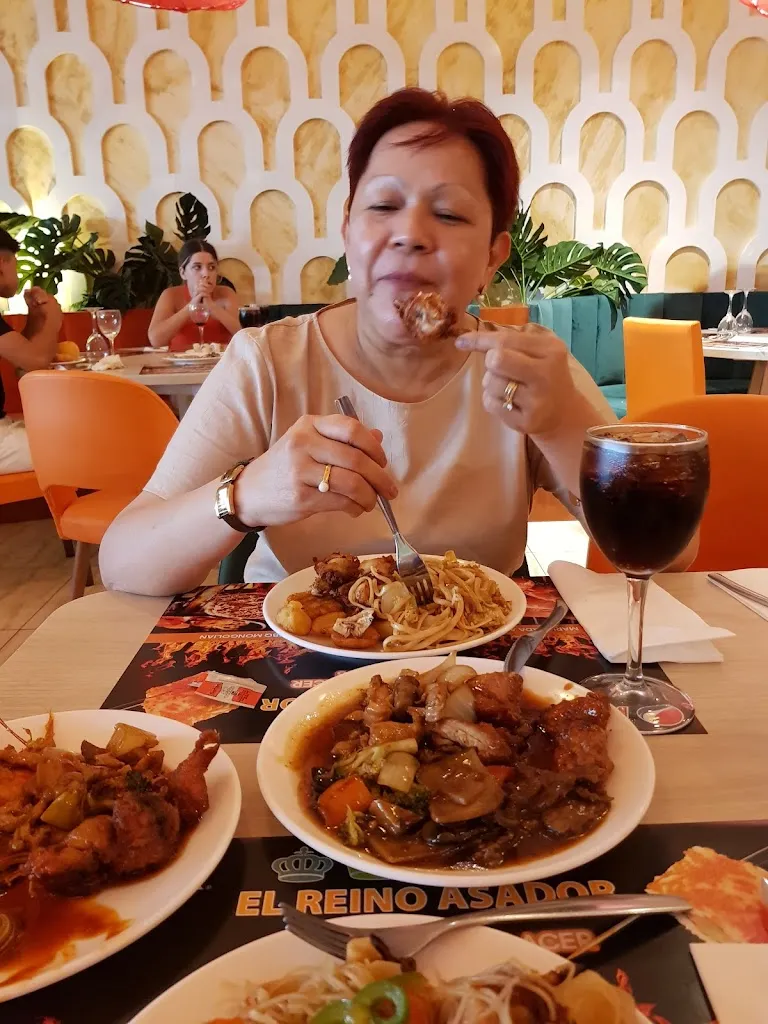 David Nicholas Everett_Reino Asador bonaire_Aldaia_review