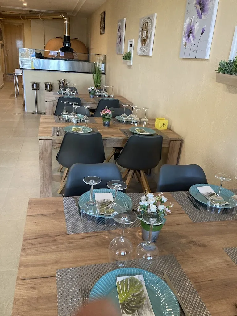 Pizzeria Restaurante Roca Mar restaurant in Alcocéber