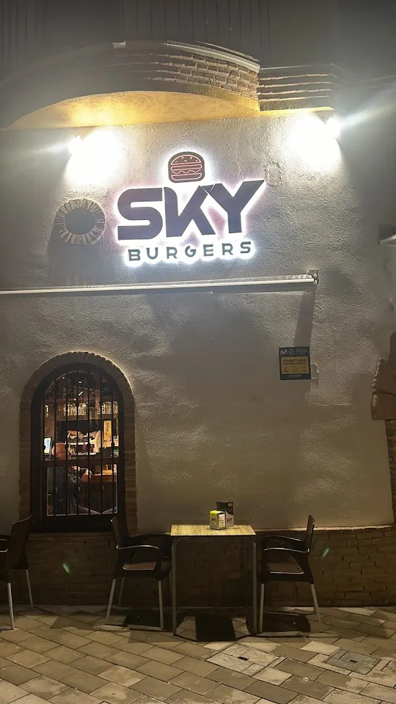 Sky Burgers restaurant in Alcocéber