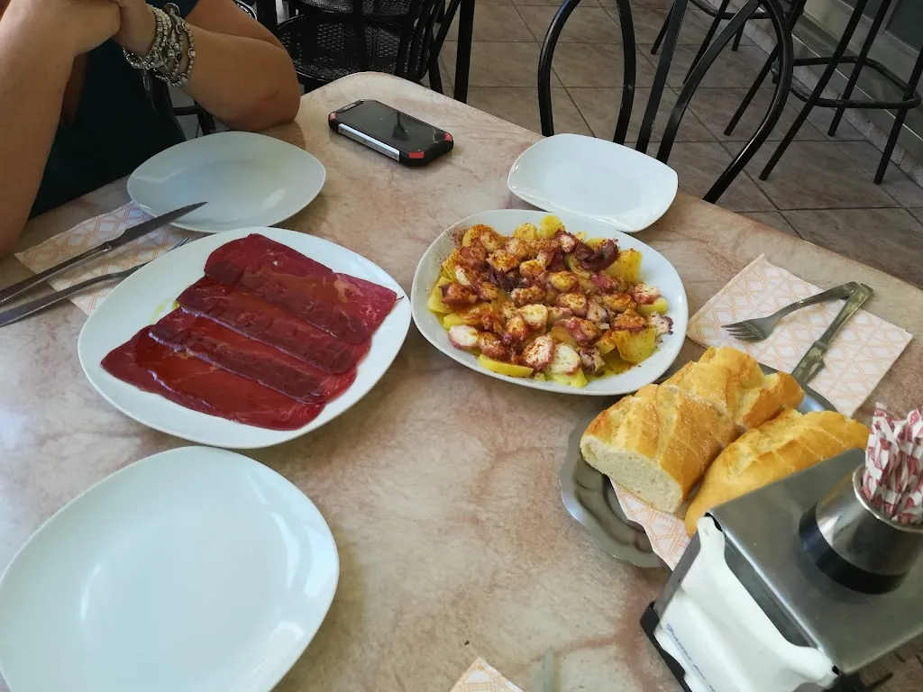 Agapito Ruiz_Bar Alfara_Alfara del Patriarca_review