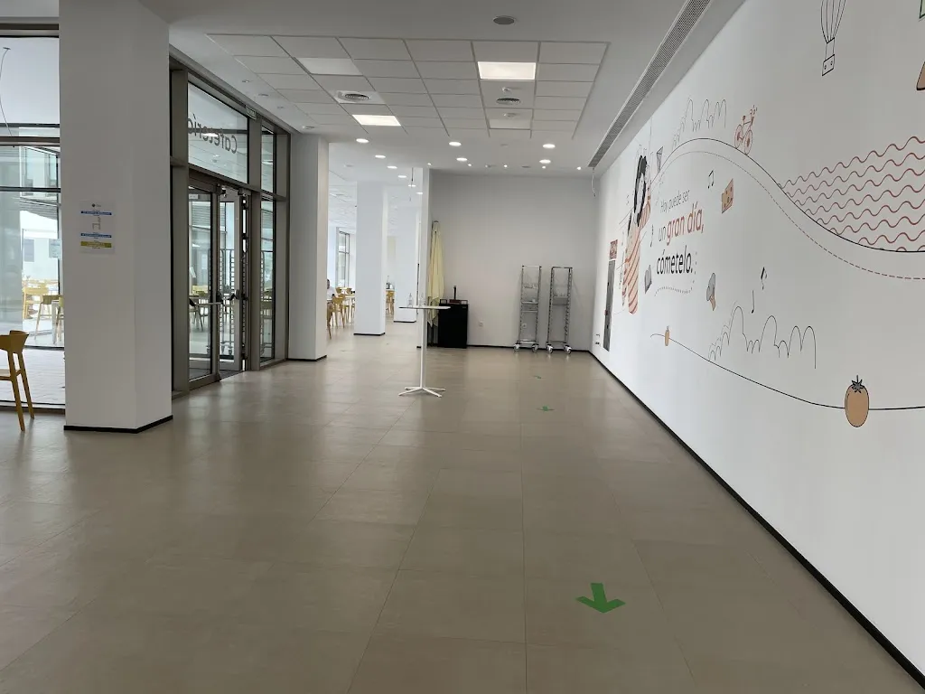 Nueva Cafetería CEU_Alfara del Patriarca_slider_image_3