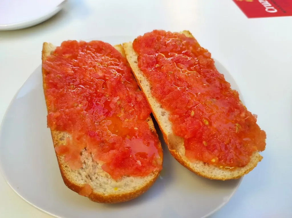 Ernesto_Cafetería Campus_Alfara del Patriarca_recensione