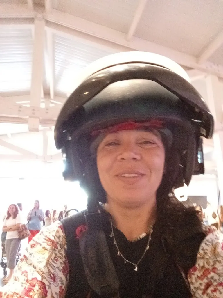 Larisa Constantin_Bar de los Jubilados_Alfara del Patriarca_review