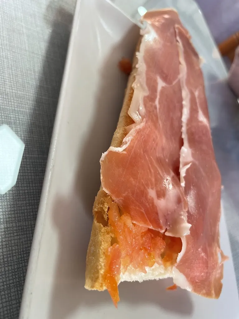 Manu Nebot_La Bodega De Alfara_Alfara del Patriarca_review