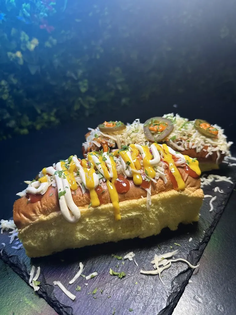 Delirium - Hamburguesería y bar deportivo_Alfara del Patriarca_slider_image_3