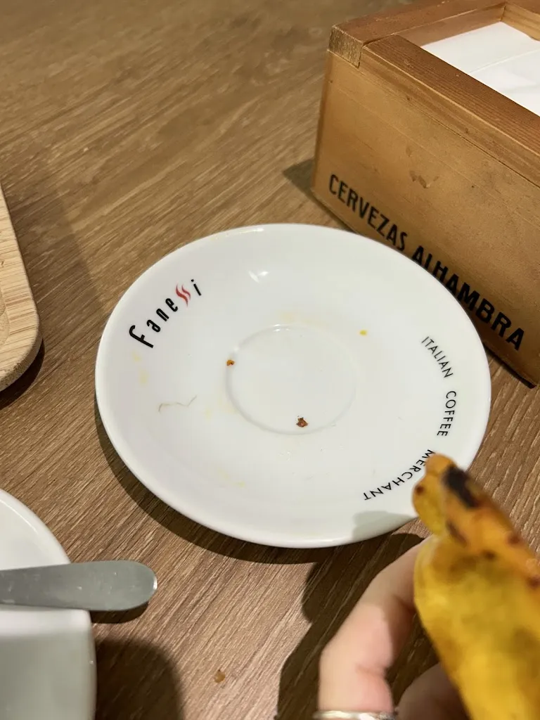 Elvira Mateo_Bar Pelican_Alfara del Patriarca_review