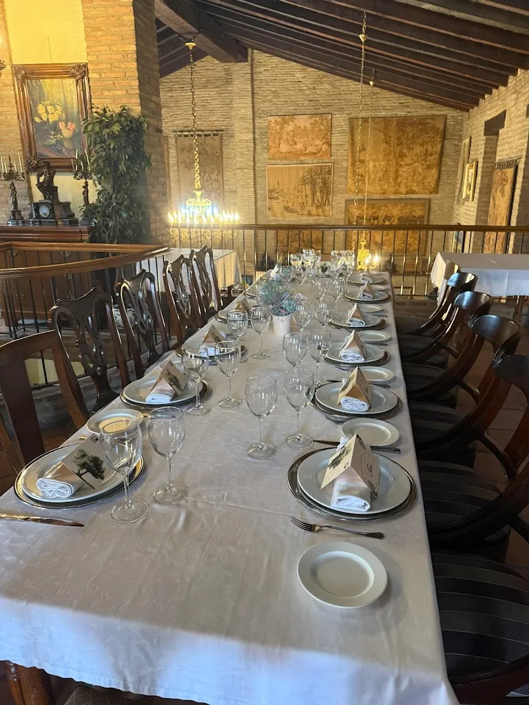 Lluna de Valencia Restaurant restaurant in Almàssera