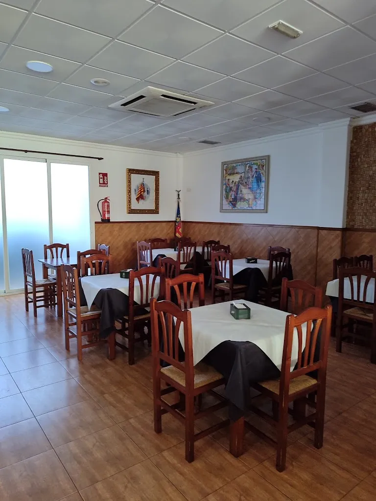 Bar Cafeteria La Palmera restaurant in Alginet