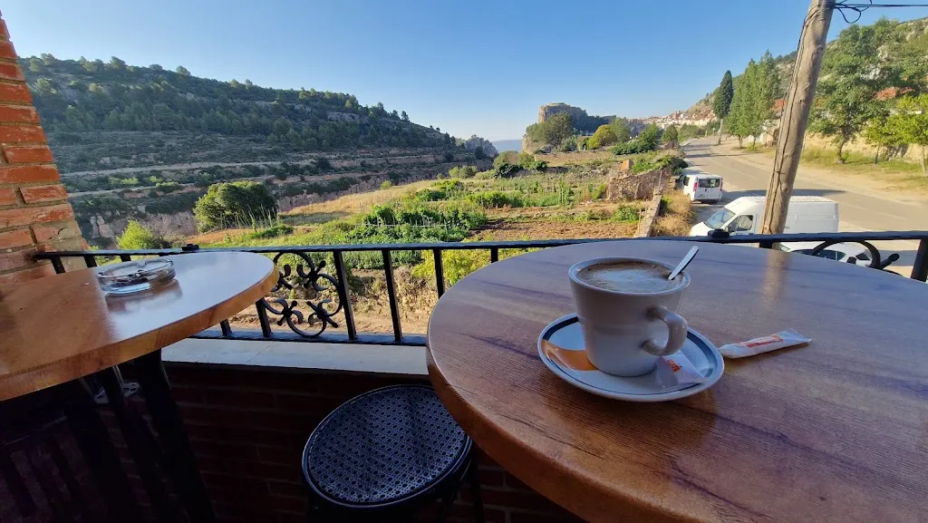 Bar restaurante La Hoz restaurant in Alpuente