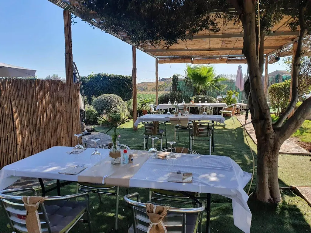 L'alqueria de Boro restaurant in Alqueria de la Comtessa l