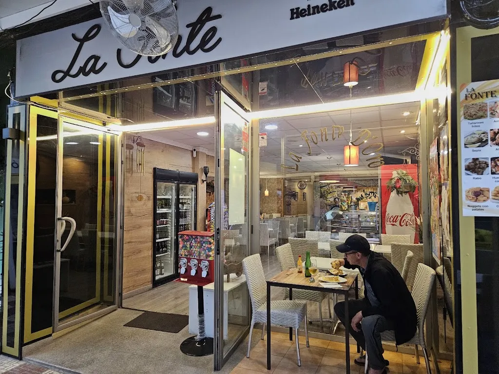 Bar La Fonte restaurant in Almussafes