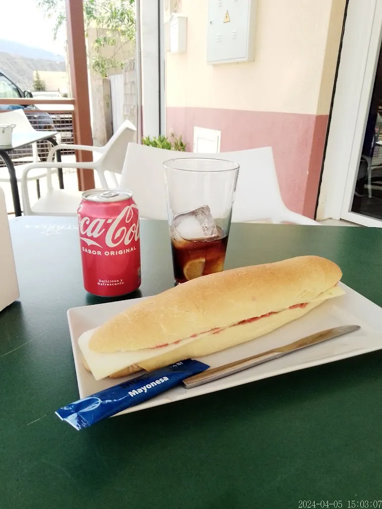 Alex & Adam Radford_La Pleita_Tabernas_recensione