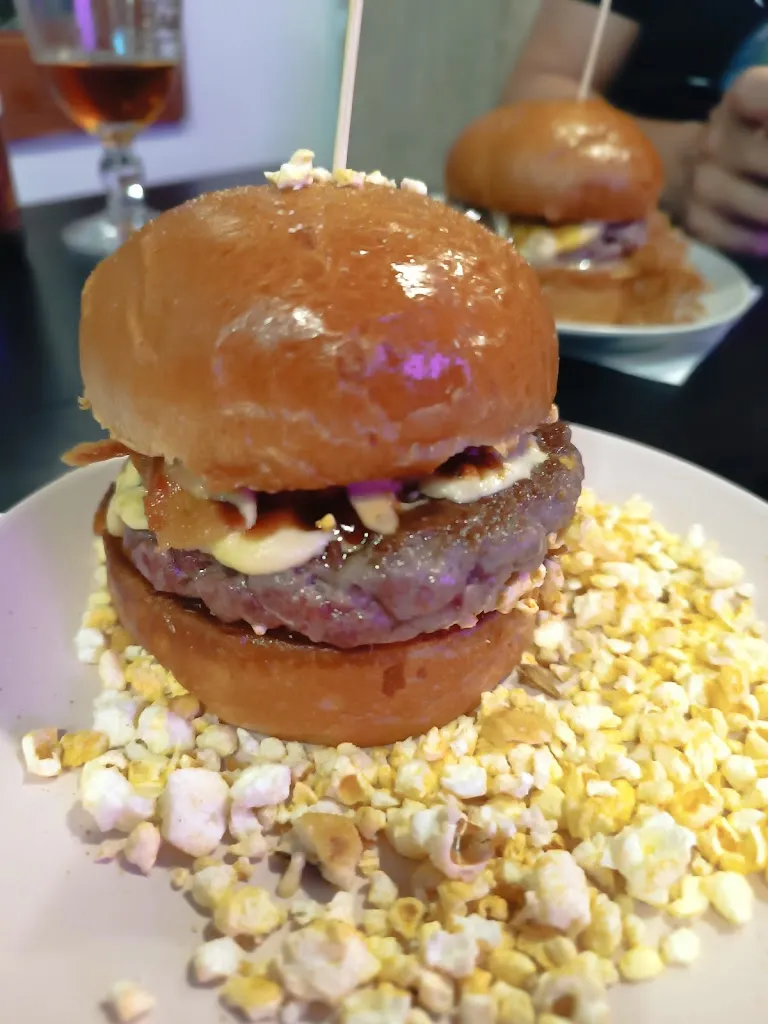 Nestor Marin _Birras y tragones _Almussafes_review