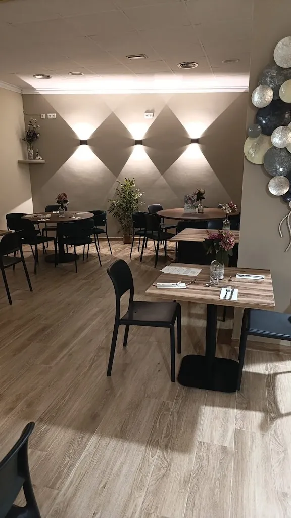 Bar-Restaurante El Manantial restaurant in Algemesí