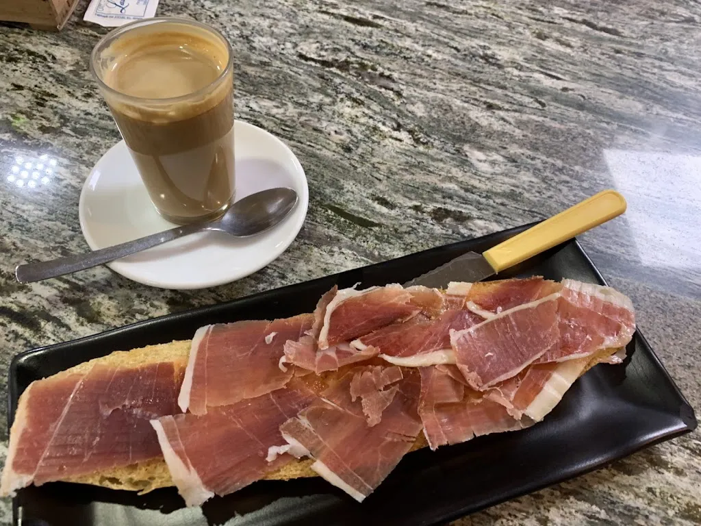 Restaurante Malvinas_Tabernas_slider_image_3