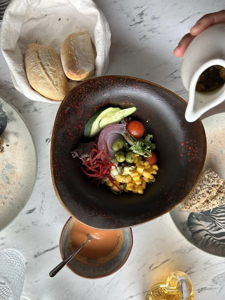 Fernanda Aricapa_Restaurante Okavango Grill_Tabernas_review