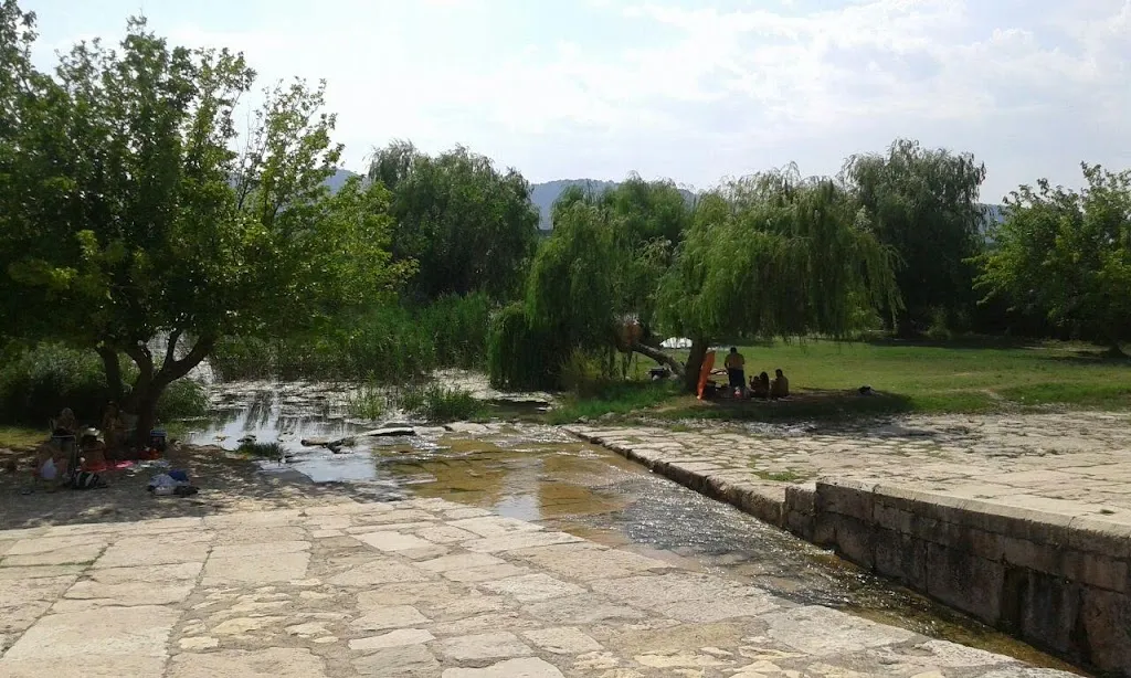 Alba López Simó_BARRACO AL FRESC_Antella_review