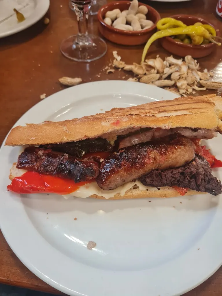 Joaquin Pérez_Mesón La Plana_Almassora_review