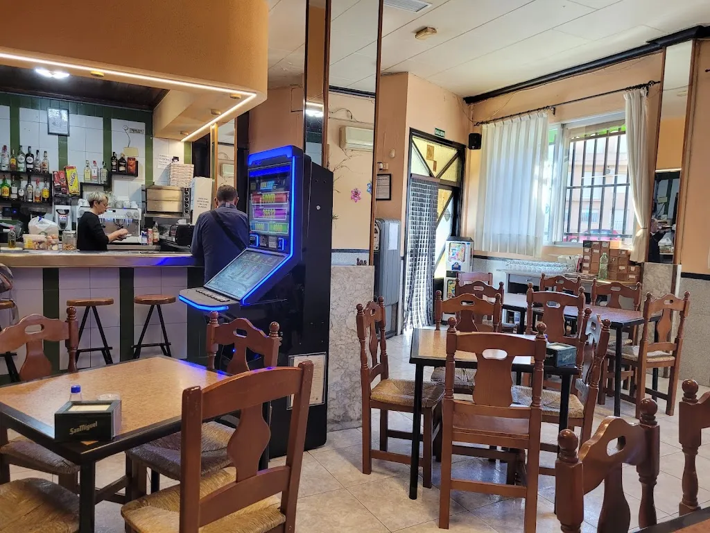 Burger Chaplin restaurant in Atzeneta dAlbaida