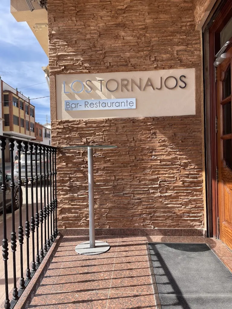 Pedro Perez_Los tornajos_Aras de los Olmos_review