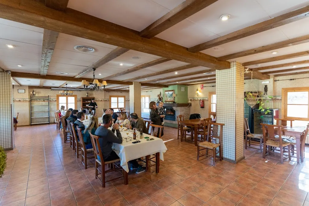 Restaurante Los Tres Reinos_Aras de los Olmos_slider_image_1