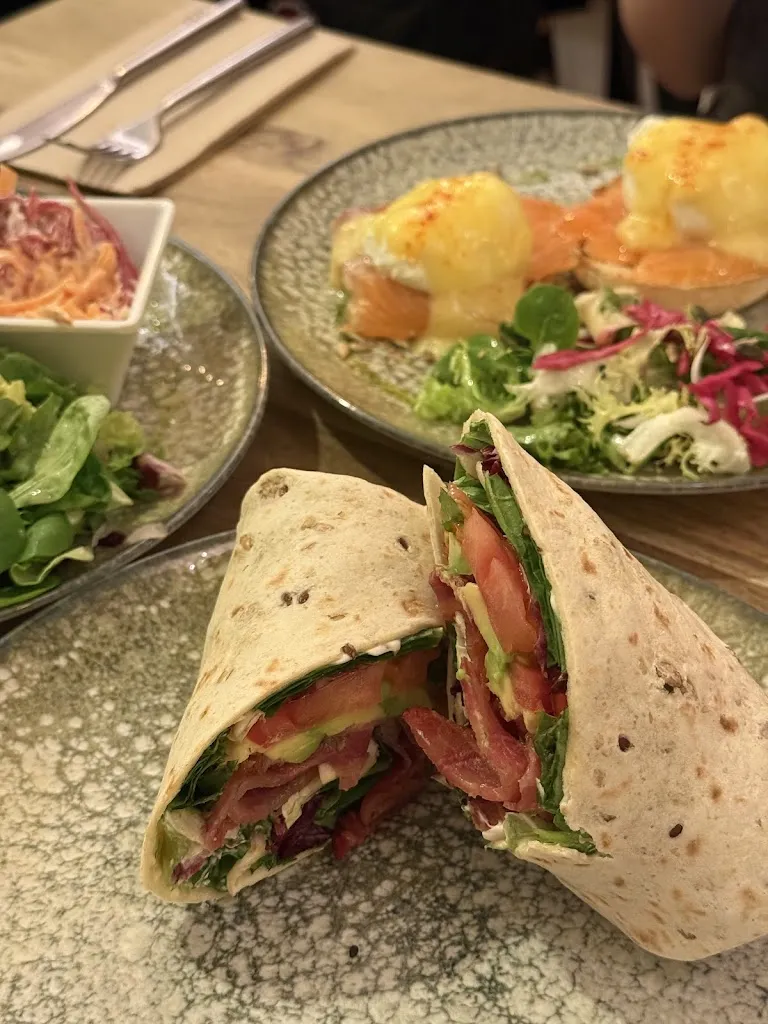 Ann Hordiienko_Brunch Club_Anna_review