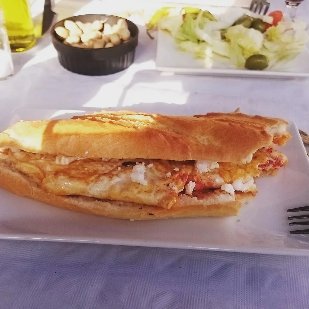 Salvador Ribes_Bar Los Manzanos_Barxeta_review