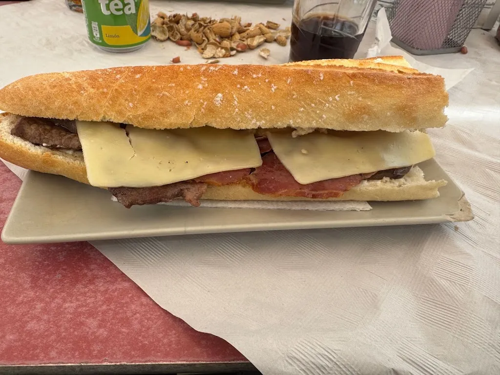 El Bar Del Poble_Bellús_slider_image_3