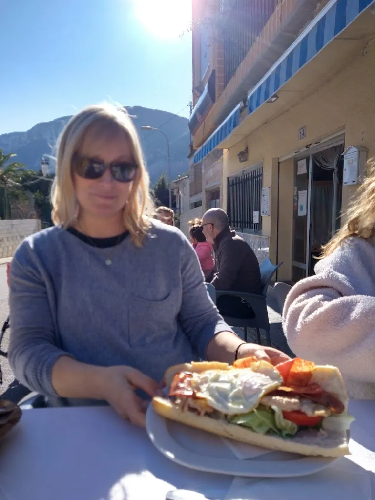 Nicolas Emery _Bar Nuria_Barx_review