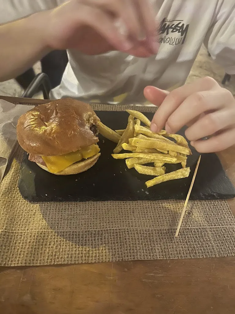 Sefan Himmel_La Siesta Salines Restaurant & Hostel_Benavites_review