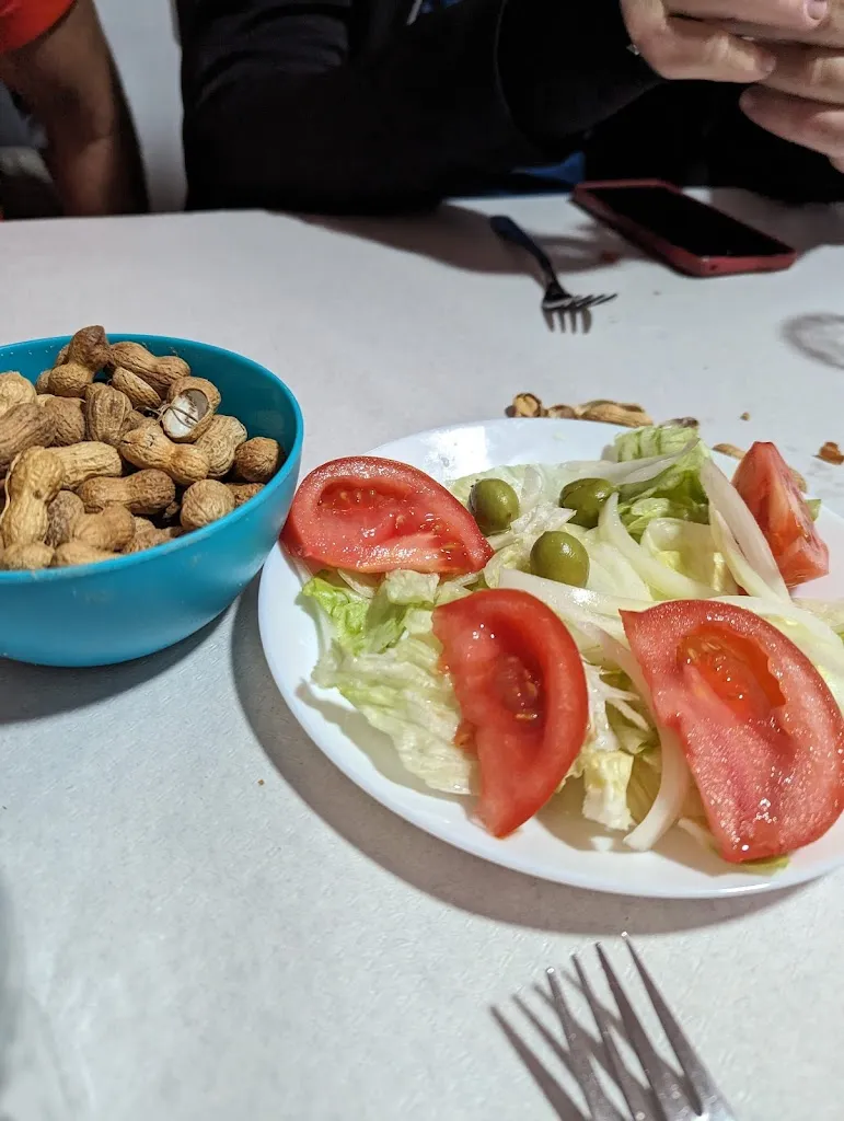 Yzguail_Bar Restaurant La Llar_Beneixida_recensione