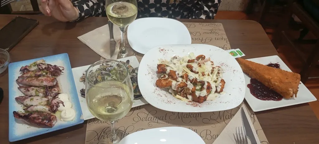 Bons Amics_Alzira_slider_image_3