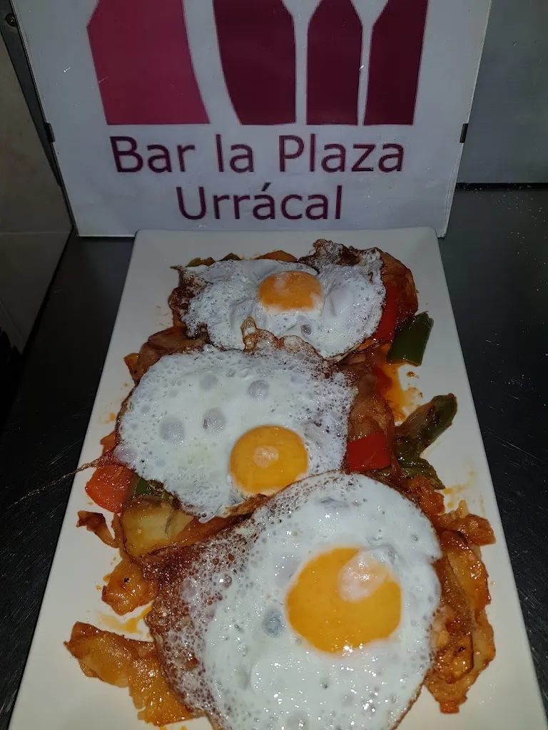 Menu_Bar La Plaza_Urrácal_image_2