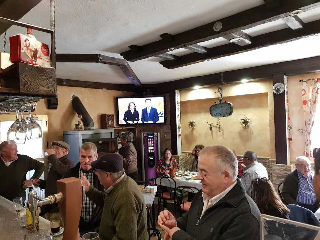 Bar La Plaza_Urrácal_slider_image_3