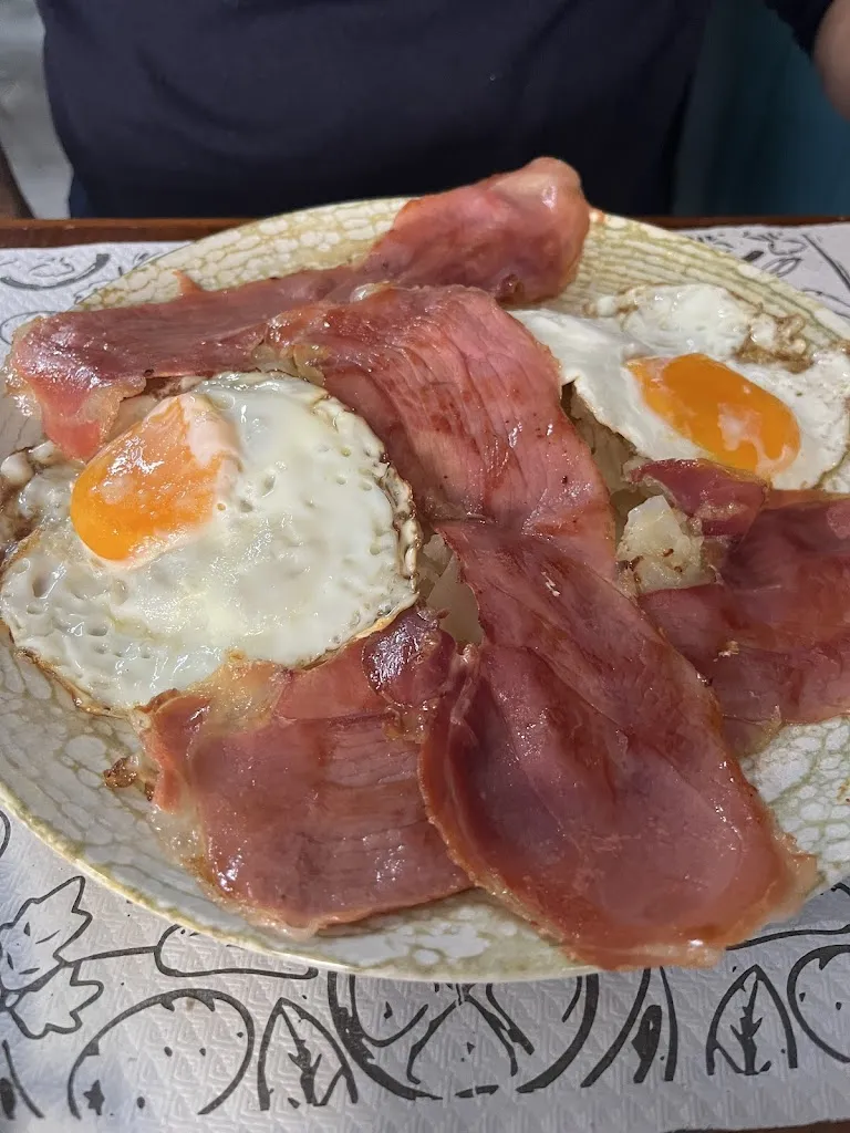 David Catalán Rodríguez_Montemayor_Ayora_review