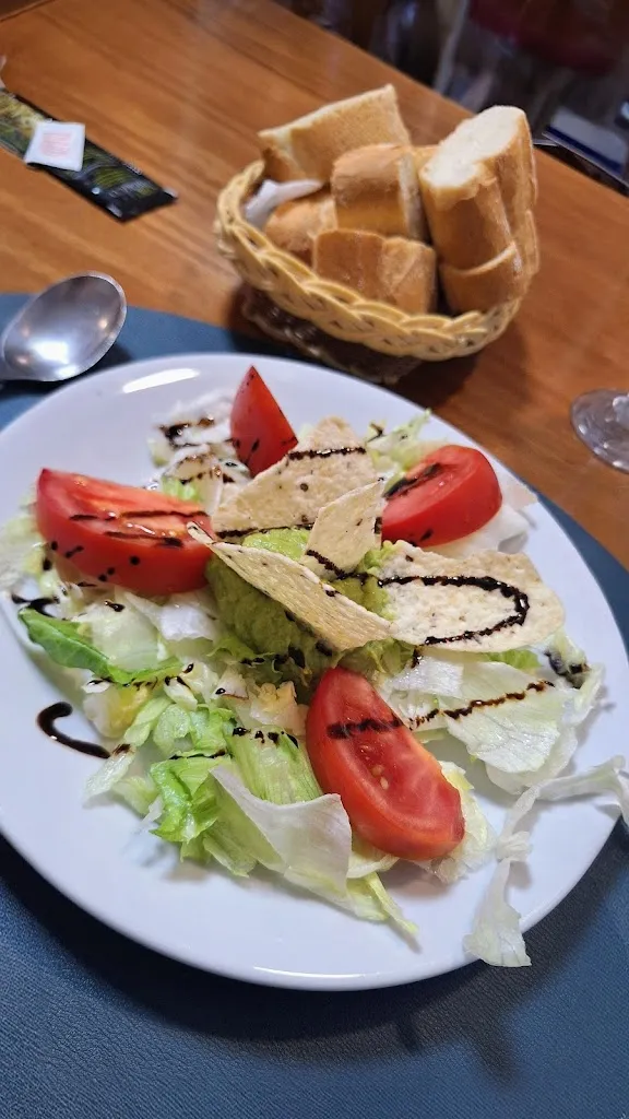 Miguel Martinez_Bar Casa Eloy_Benetússer_review