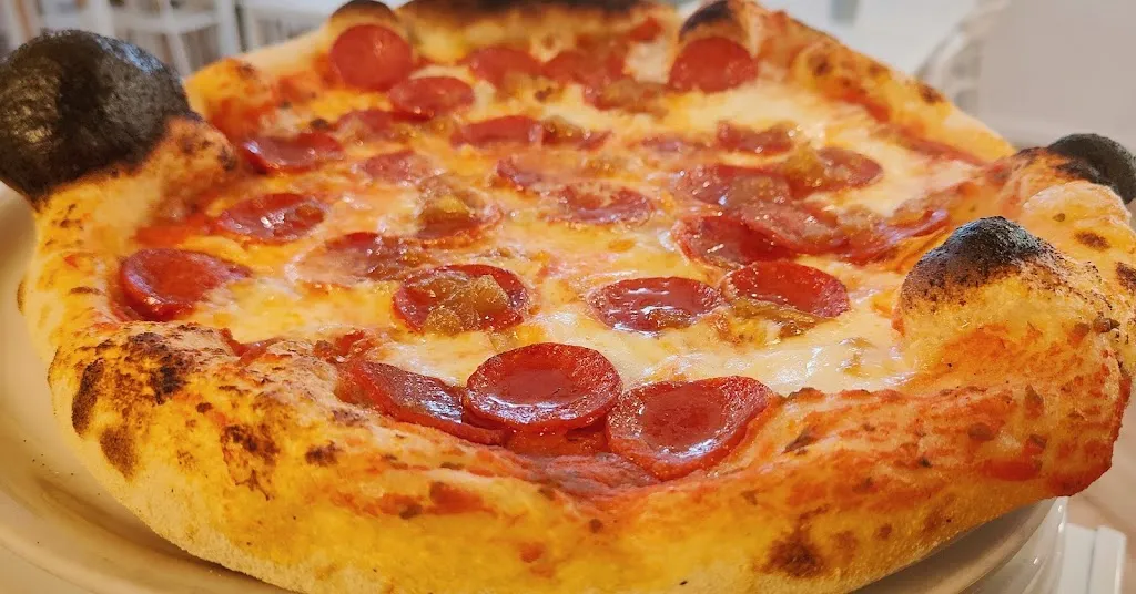 PIZZERIA EL CASTELL BENETÚSSER_Benetússer_slider_image_3