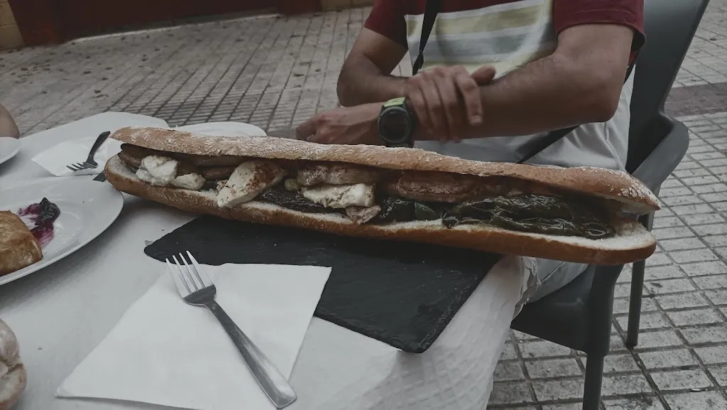 Menu_Cervecería al punto_Benetússer_image_1