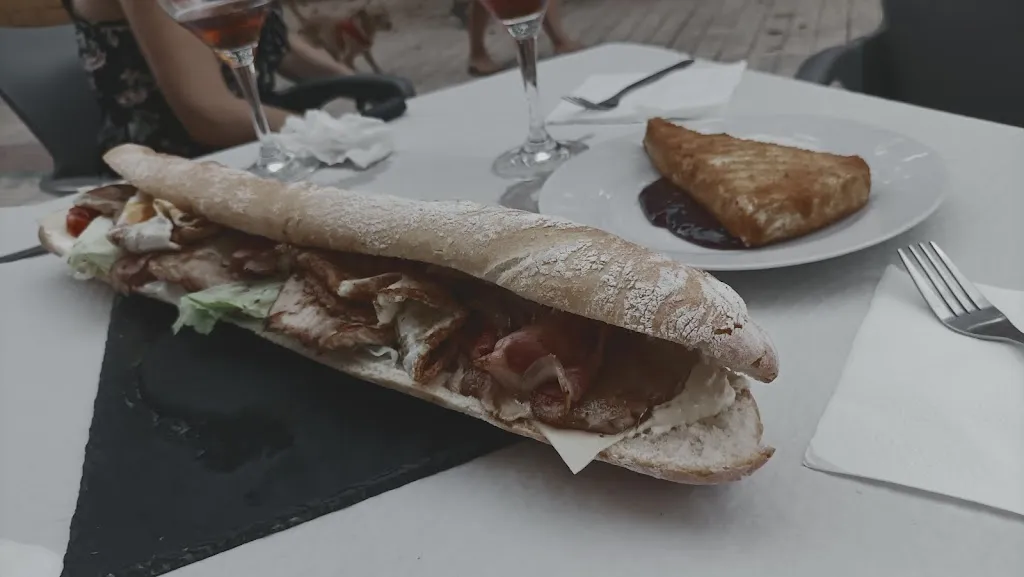 Menu_Cervecería al punto_Benetússer_image_2