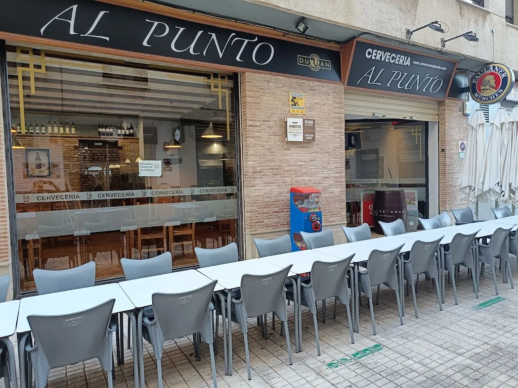 Cervecería al punto restaurant in Benetússer