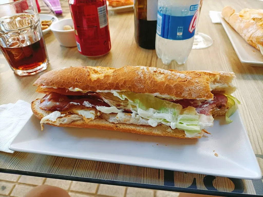 Menu_Bar casa Daniel_Benetússer_image_4