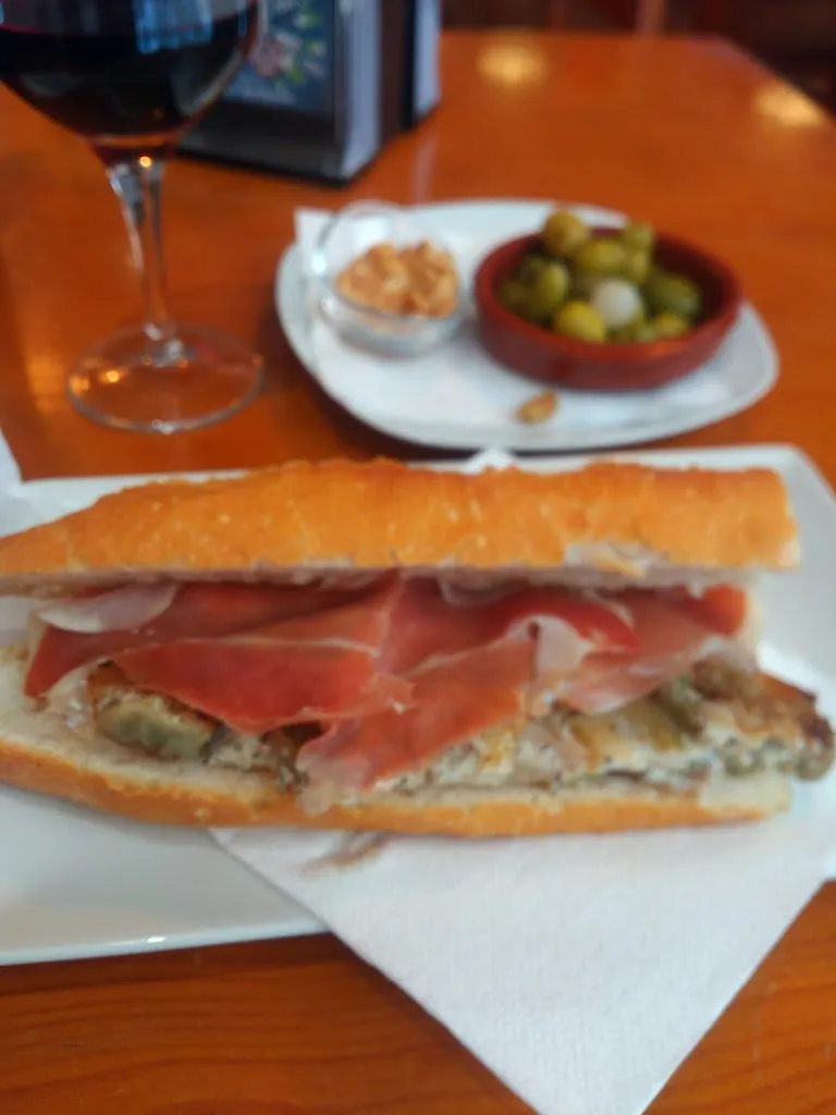 Menu_MARTIN POLIDEPORTIVO_Benetússer_image_3