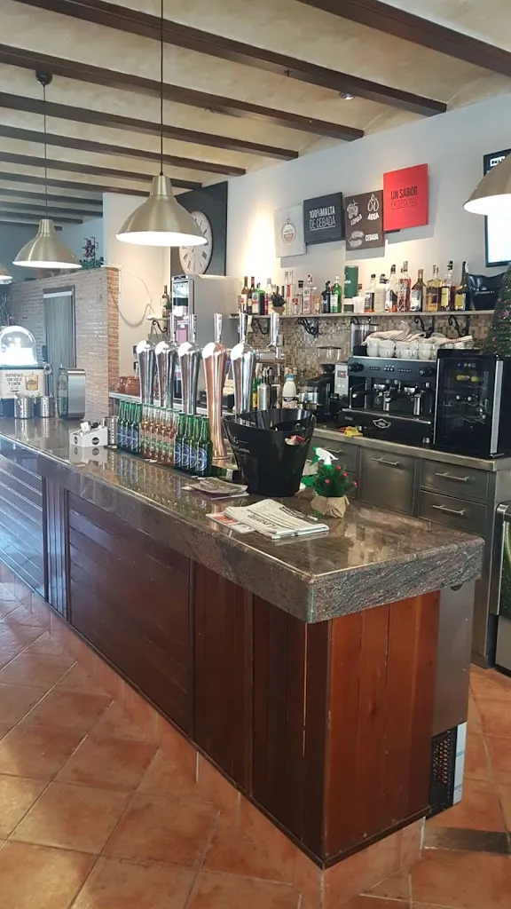 MARTIN POLIDEPORTIVO_Benetússer_slider_image_1