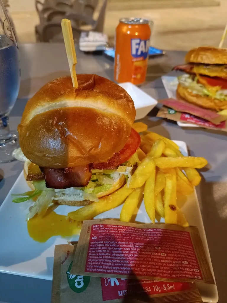 Menu_La Bomba Hamburguesería_Benetússer_image_9