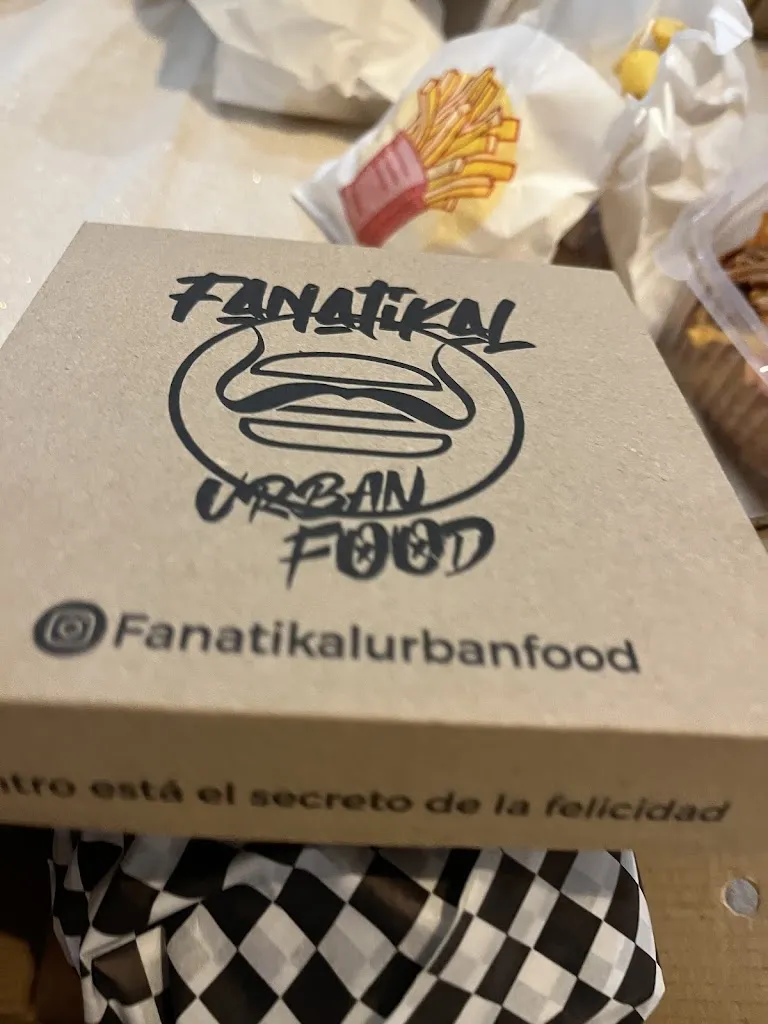 Raul Monzo Mariscal_Fanatikal urban food Benetusser_Benetússer_review