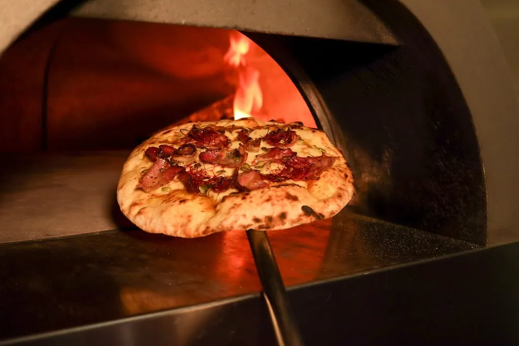 La Maestra Pizzería_Benetússer_slider_image_3