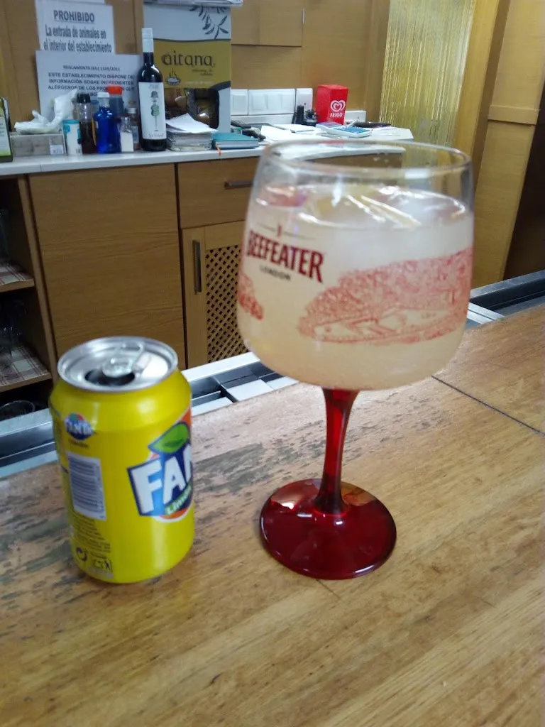 Menu_Bar Royalti_Benigànim_image_1