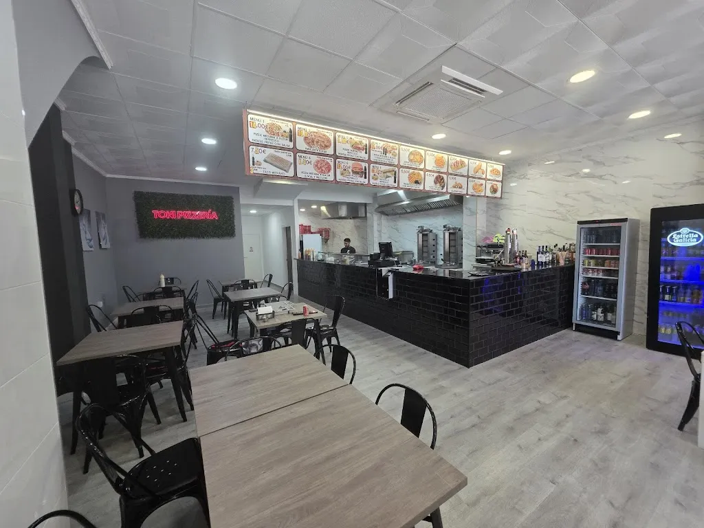 Toni pizzeria_Benigànim_slider_image_3